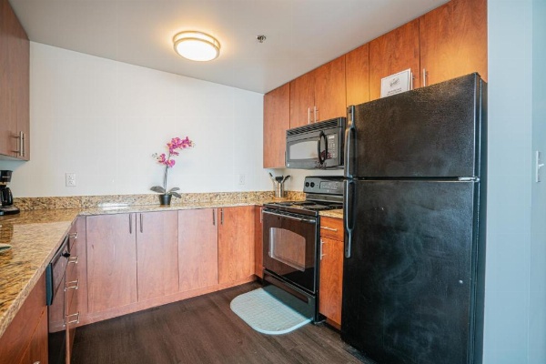 Heaven On Baltimore Downtown Fully Furnished Apartments image 27